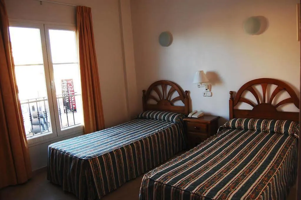 Hostal Drago Pueblo Nuevo de Guadiaro 2*,  Spain