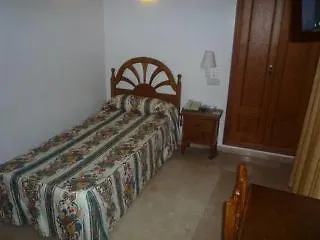 Hostal Drago Pueblo Nuevo de Guadiaro 2*,