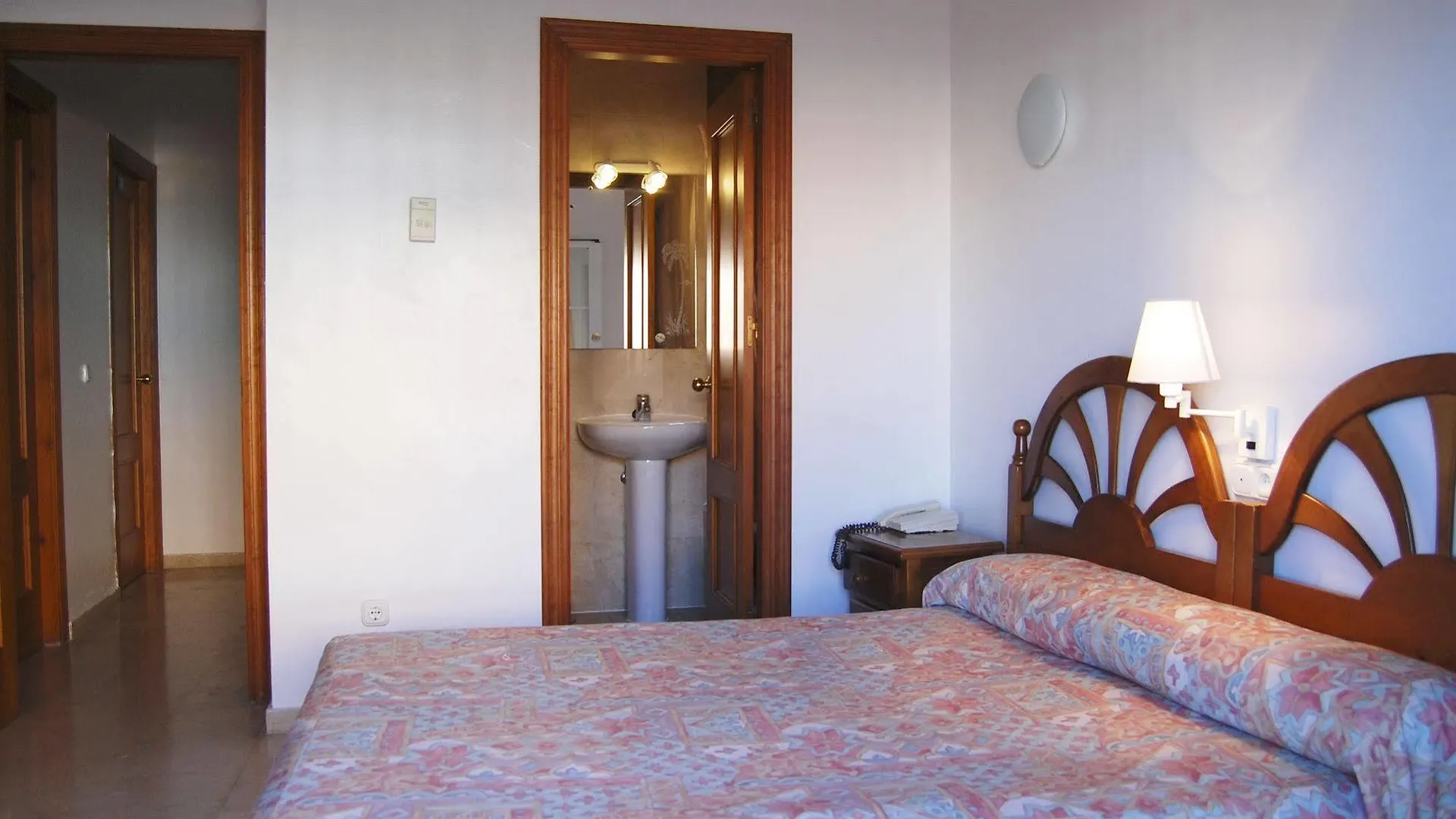 Hostal Drago Pueblo Nuevo de Guadiaro